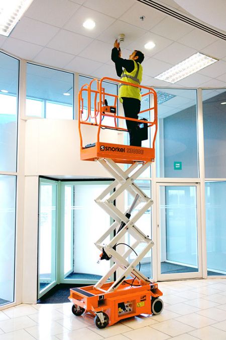 Click Here To Enlarge This Photo Of Snorkel Electric Scissor - 3010E