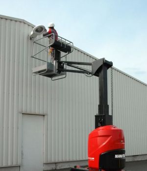 Manitou Electric Boom  - 100VJR
